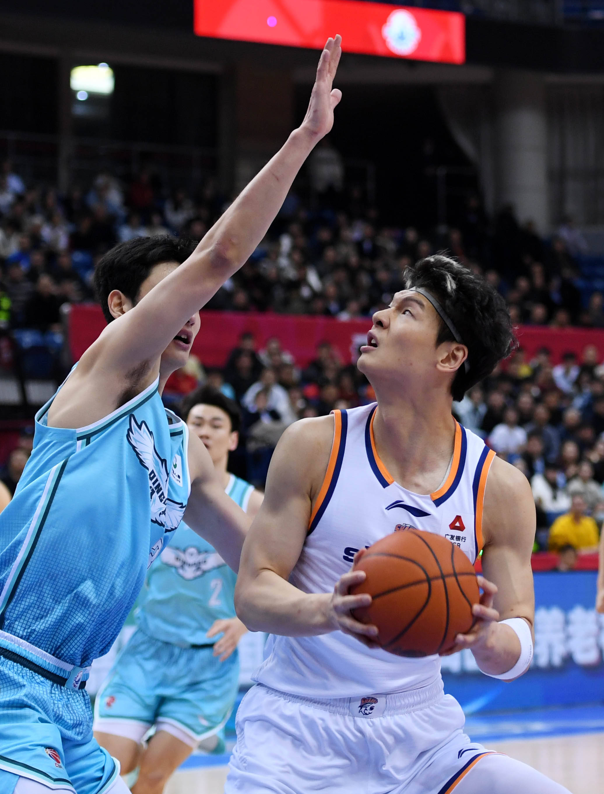 山东男篮集结日单刀错失费耶诺德完成体检备战足总杯，这一次真的Karsa在FPX比赛中险胜